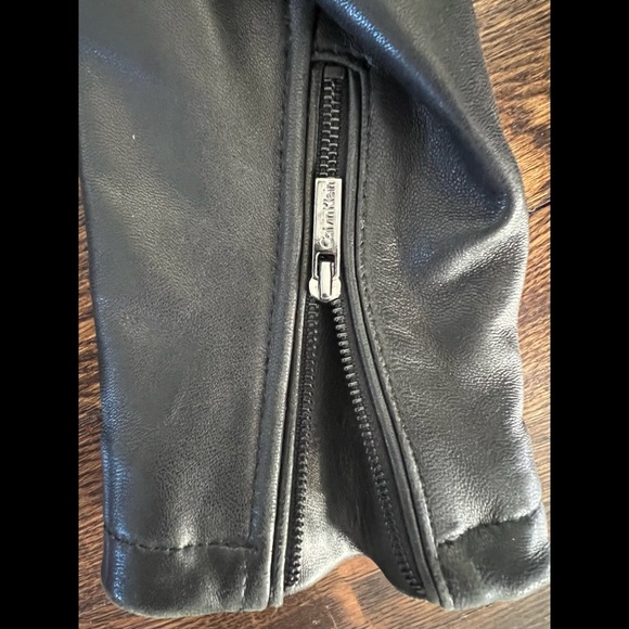 Calvin Klein Leather MOTO Jacket in Black with Silver-toned Hardware. Size Small - Picture 5 of 6